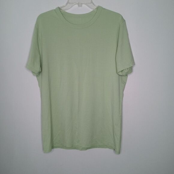 Lululemon green tee - Picture 1 of 4